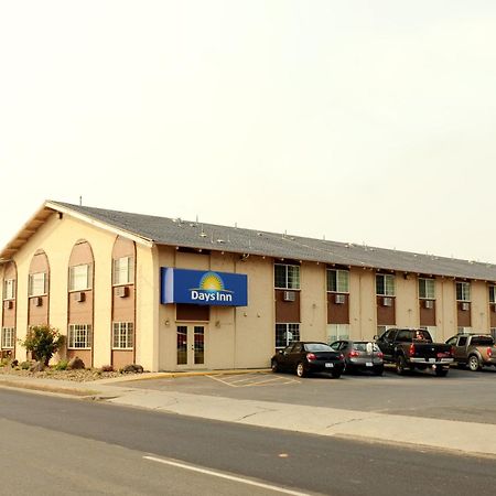Days Inn By Wyndham Якима Экстерьер фото